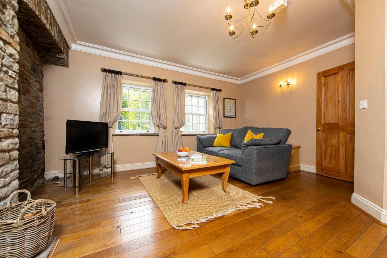 Swansea Valley Holiday Cottages Cilybebyll Kültér fotó