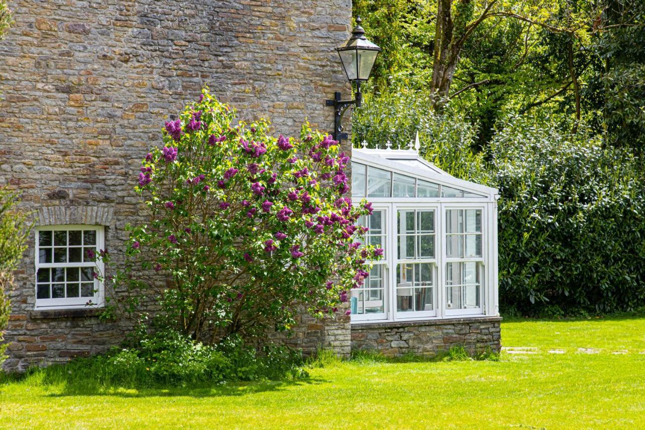 Swansea Valley Holiday Cottages Cilybebyll Kültér fotó
