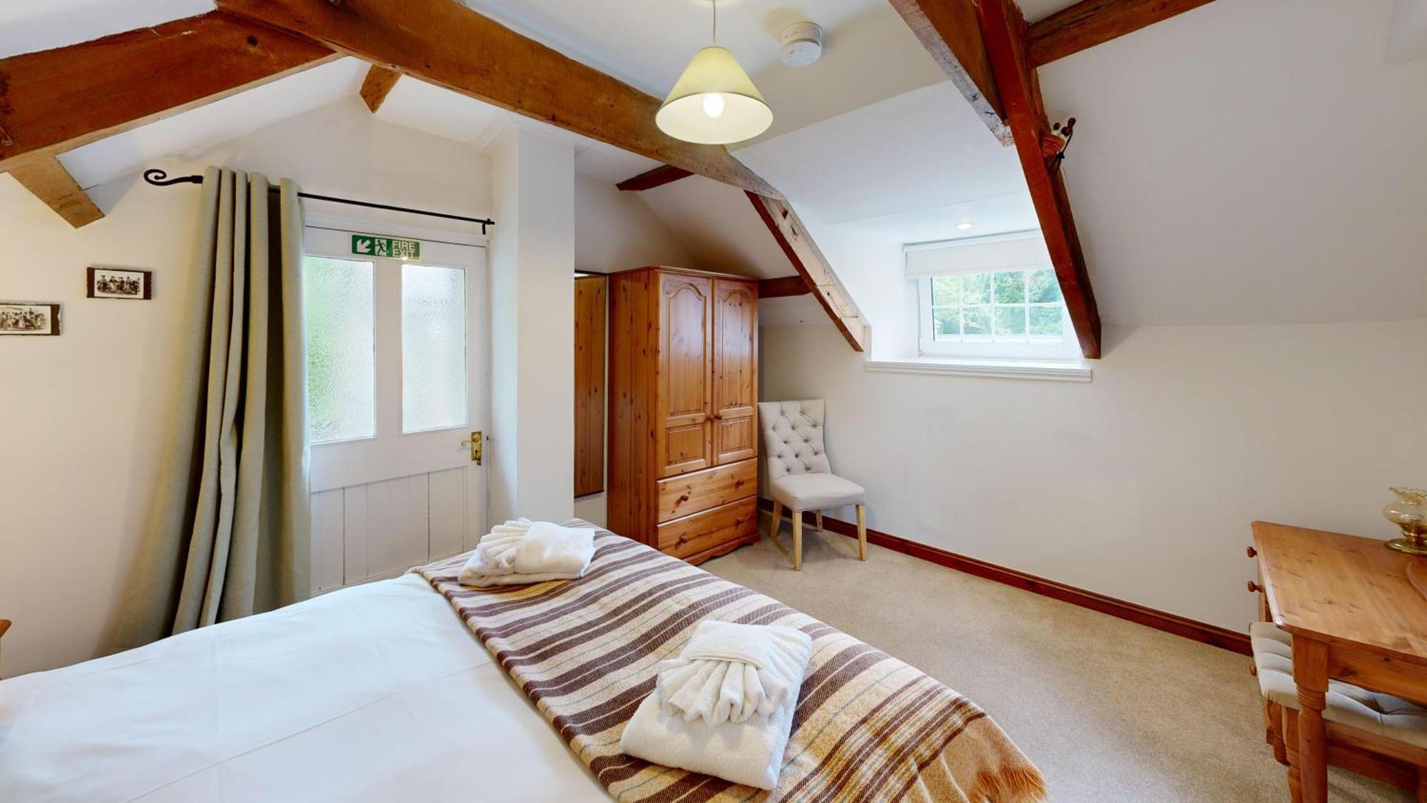 Swansea Valley Holiday Cottages Cilybebyll Kültér fotó