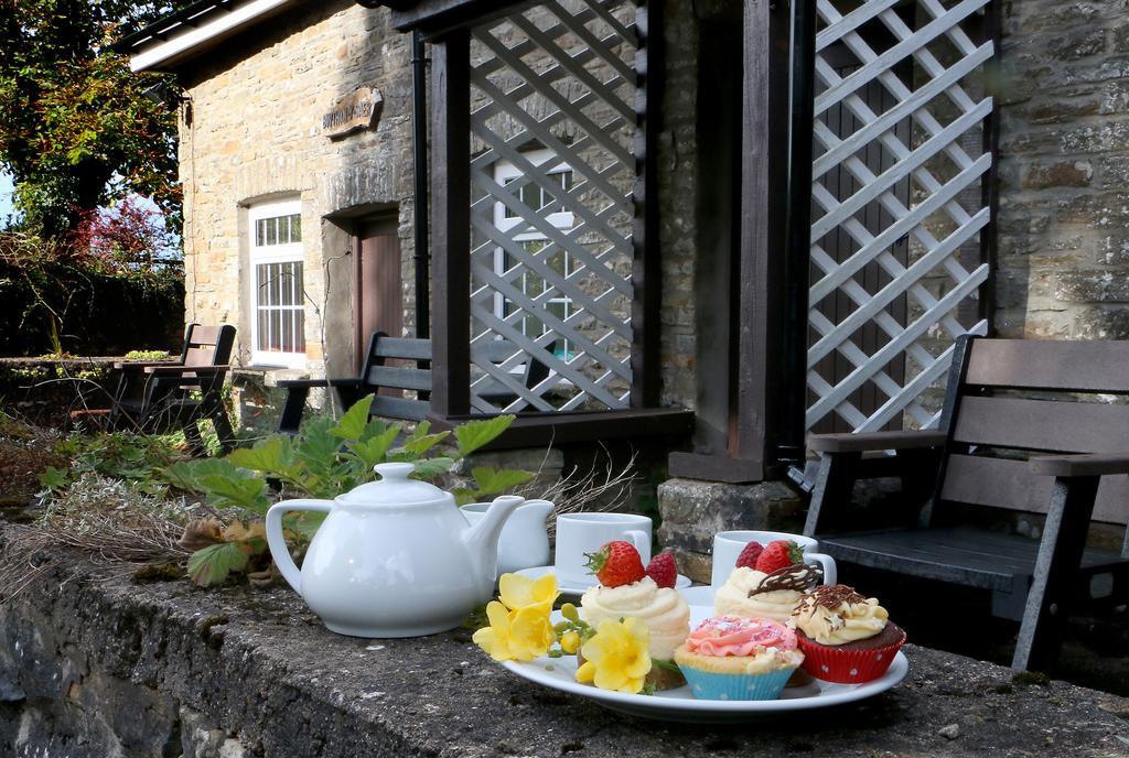 Swansea Valley Holiday Cottages Cilybebyll Kültér fotó
