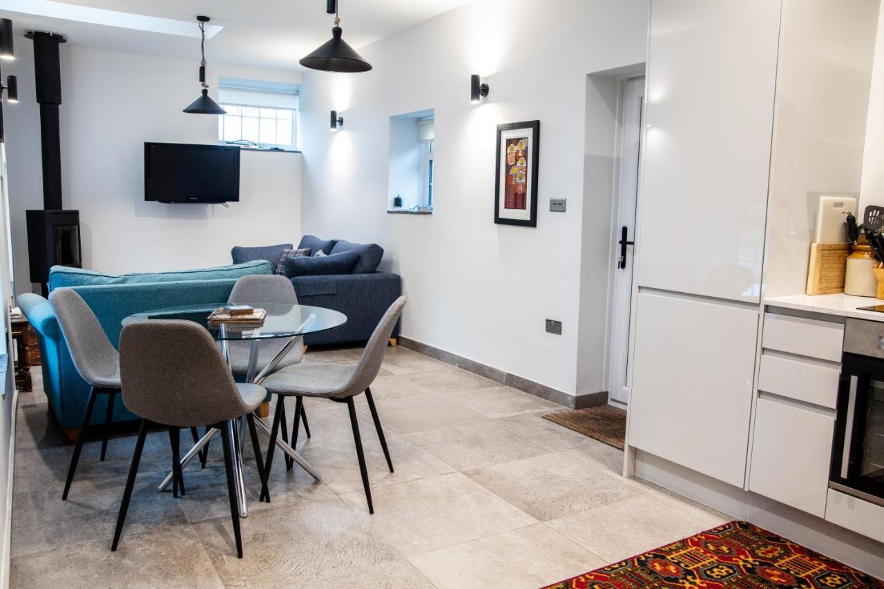Swansea Valley Holiday Cottages Cilybebyll Kültér fotó